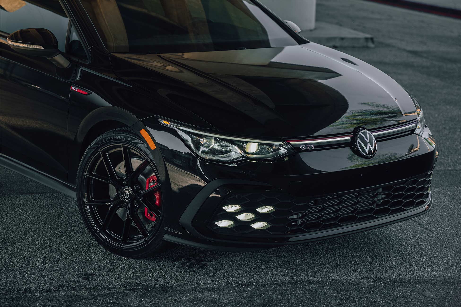 Curva Concepts CFF70 Flow Forged Wheels on a MK8 Volkswagen GTI