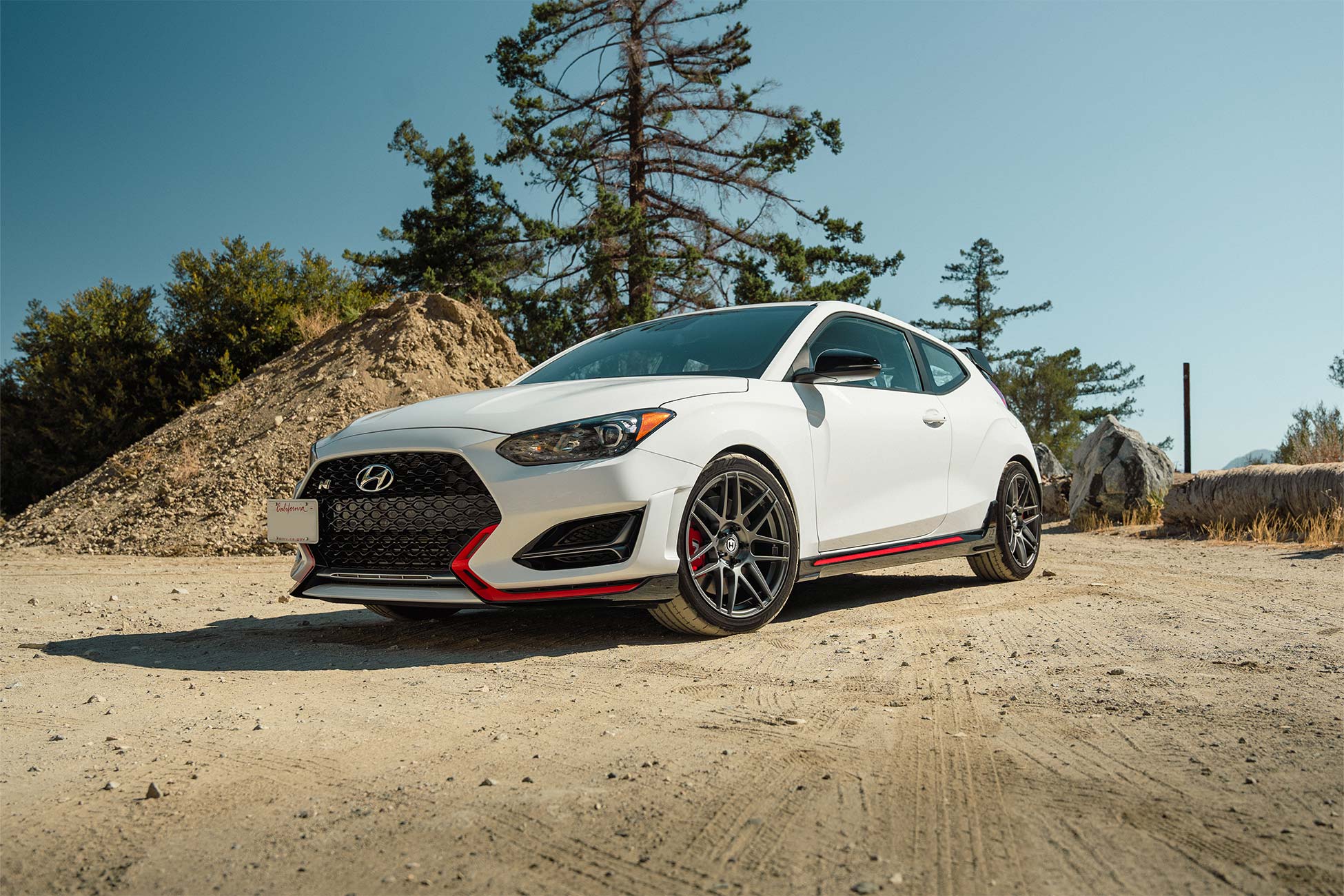 Hyundai Veloster N on Flow Forged CFF300's in a 18x8.5 +35mm Fitment