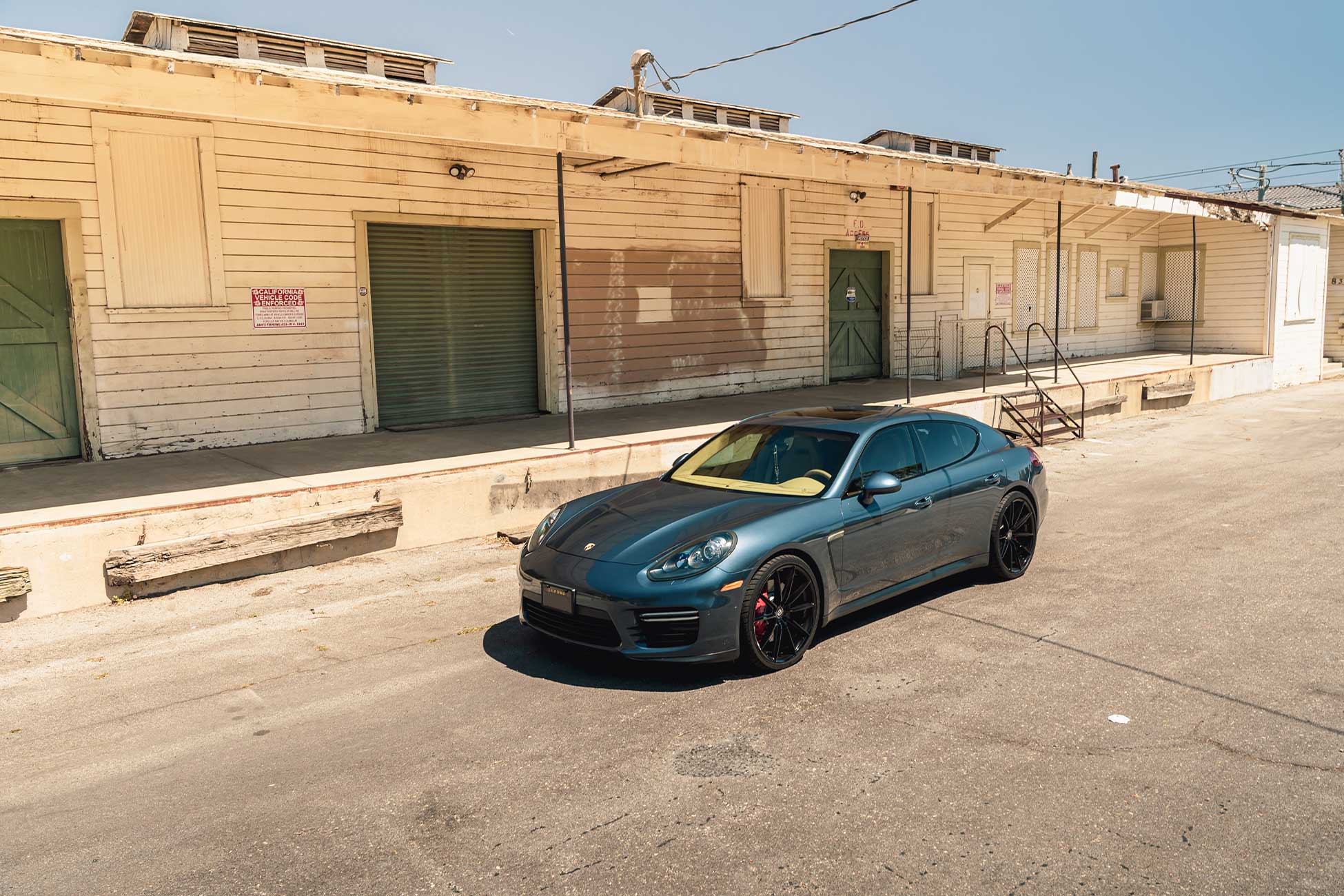Porsche Panamera GTS on staggered 22x9 and 22x10.5 Curva CFF46's