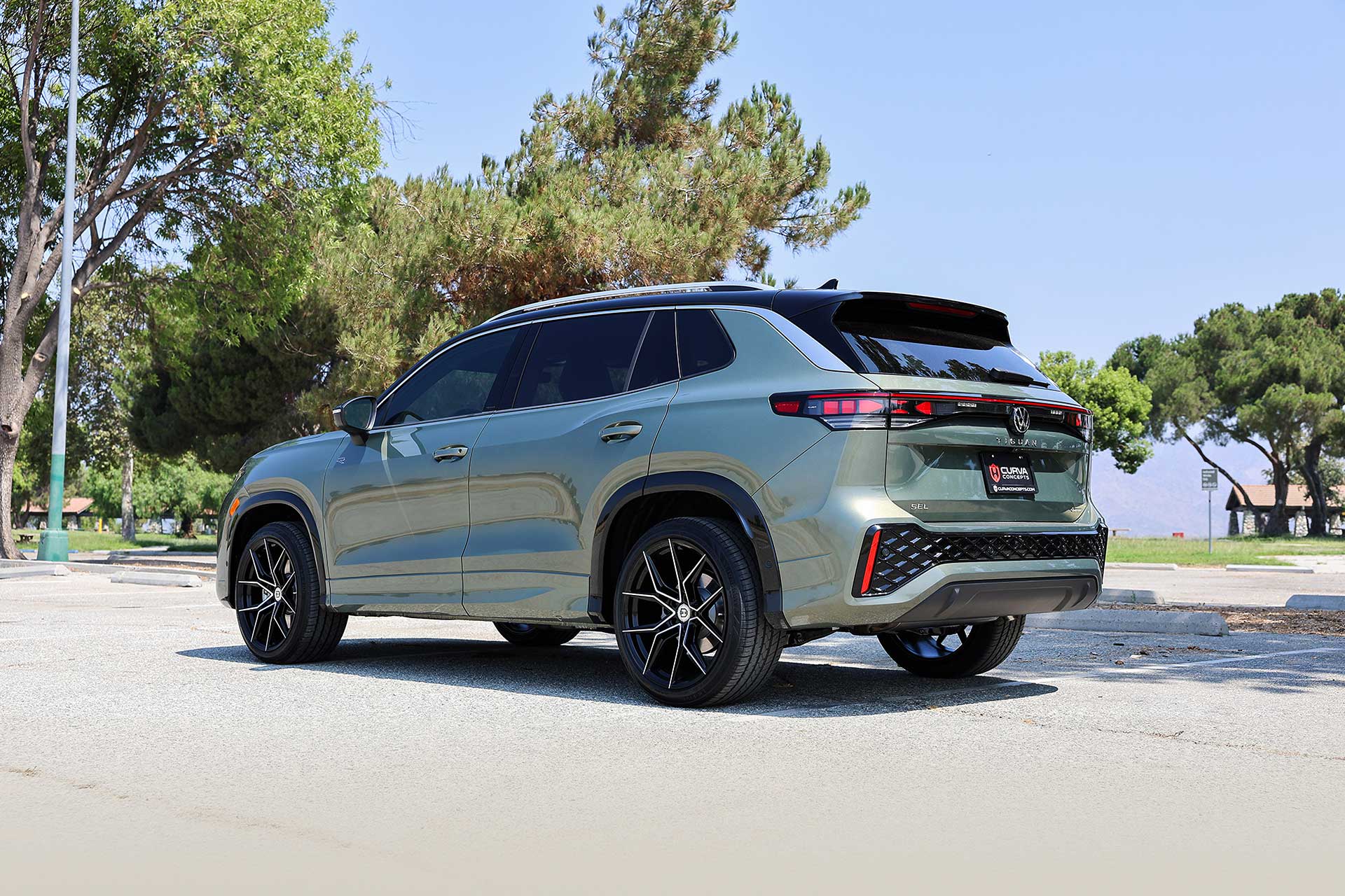 avocado green volkswagen tiguan sel r line with gloss black machined cff43 flow forged wheels