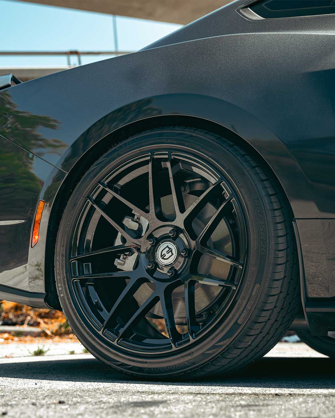 gray s650 ford mustang with gloss black cff300 wheels