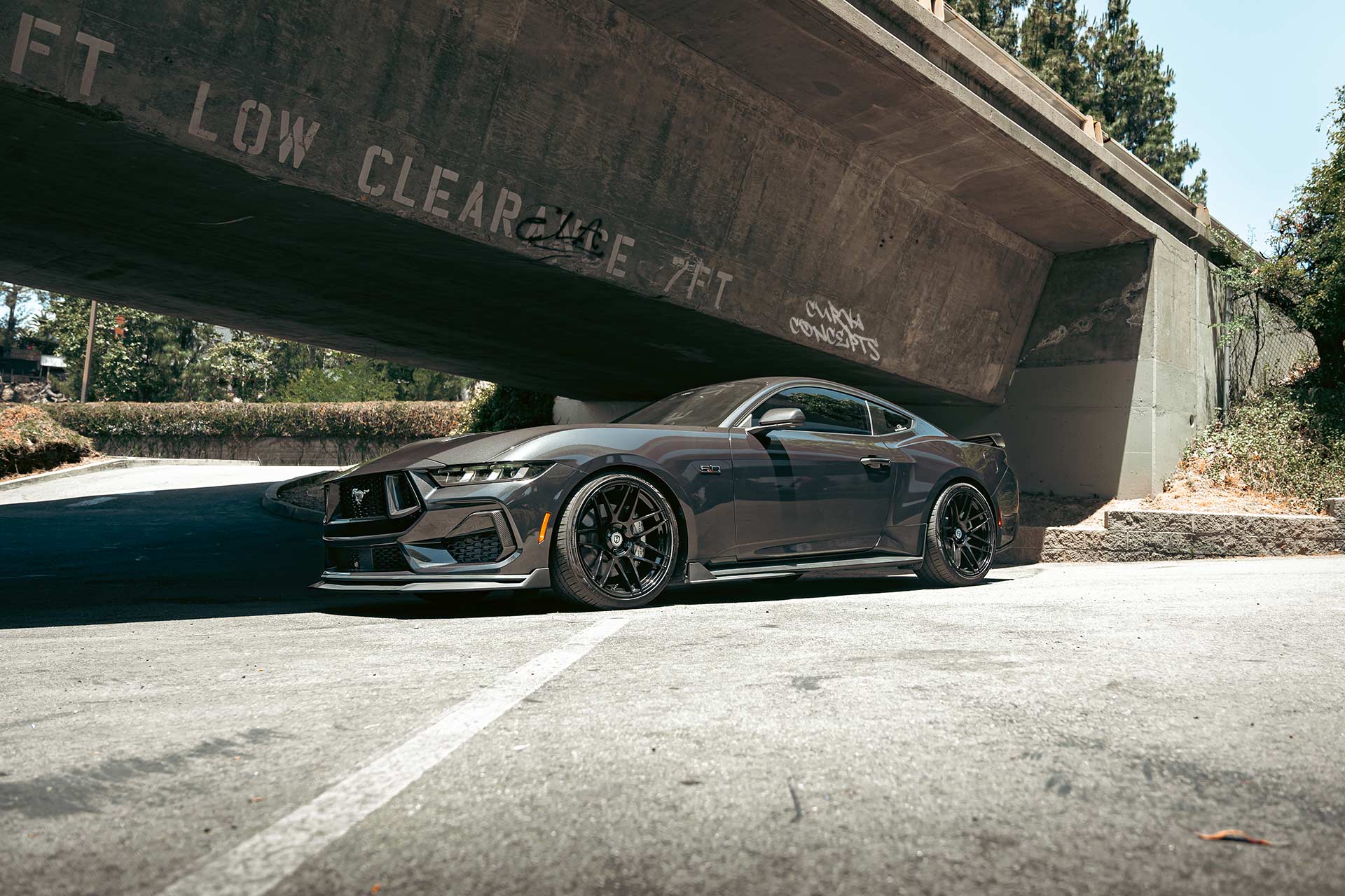gray ford mustang gt s650 with gloss black cff300 flow forged wheels
