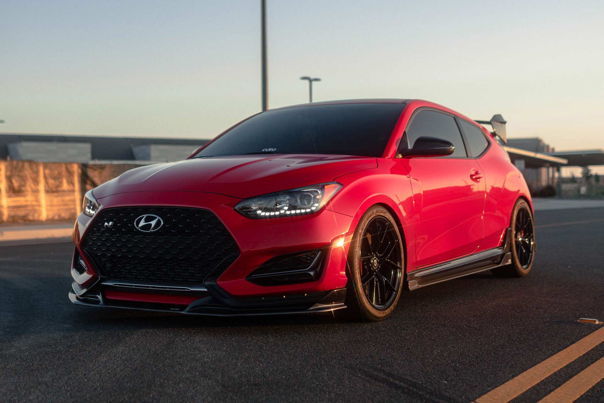 red adro hyundai veloster n with gloss black cff70 flow forged wheels