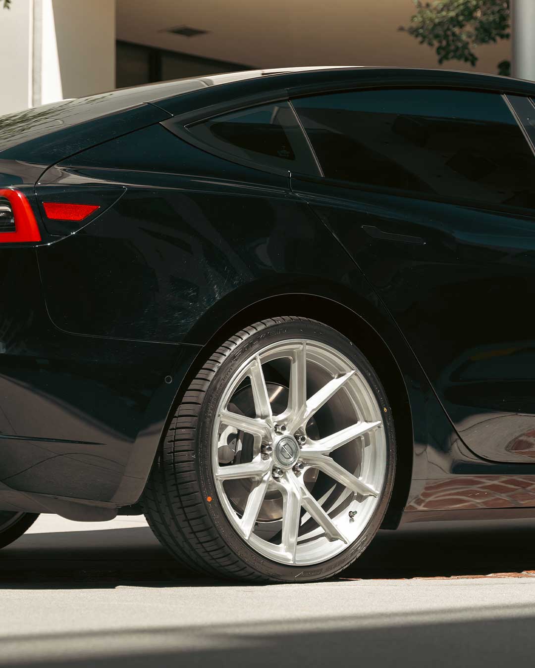 tesla model 3 wheel fitment guide featured image