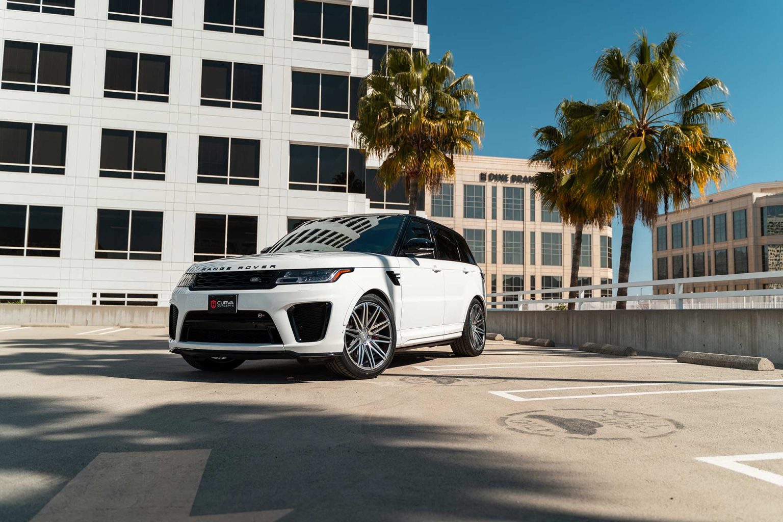 Range Rover SVR | Curva Concepts C48 22×10.5